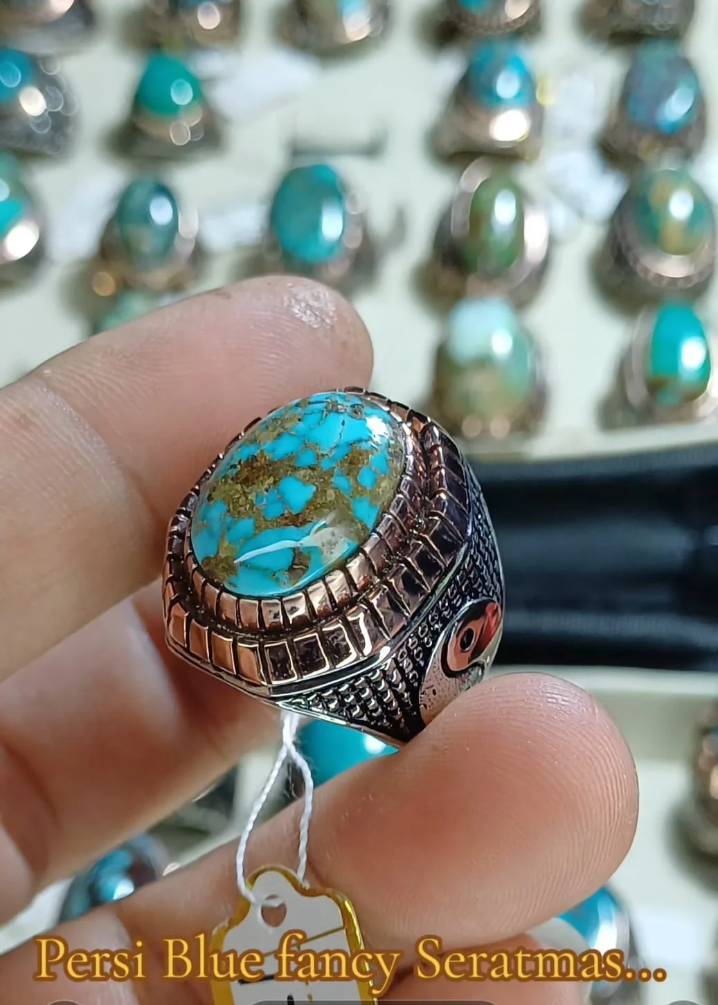 Batu pirus Persi blue fancy serat emas. Ukuran batu 16mm x 13 mm.size Jari 8. Ring Perak cromswasa.