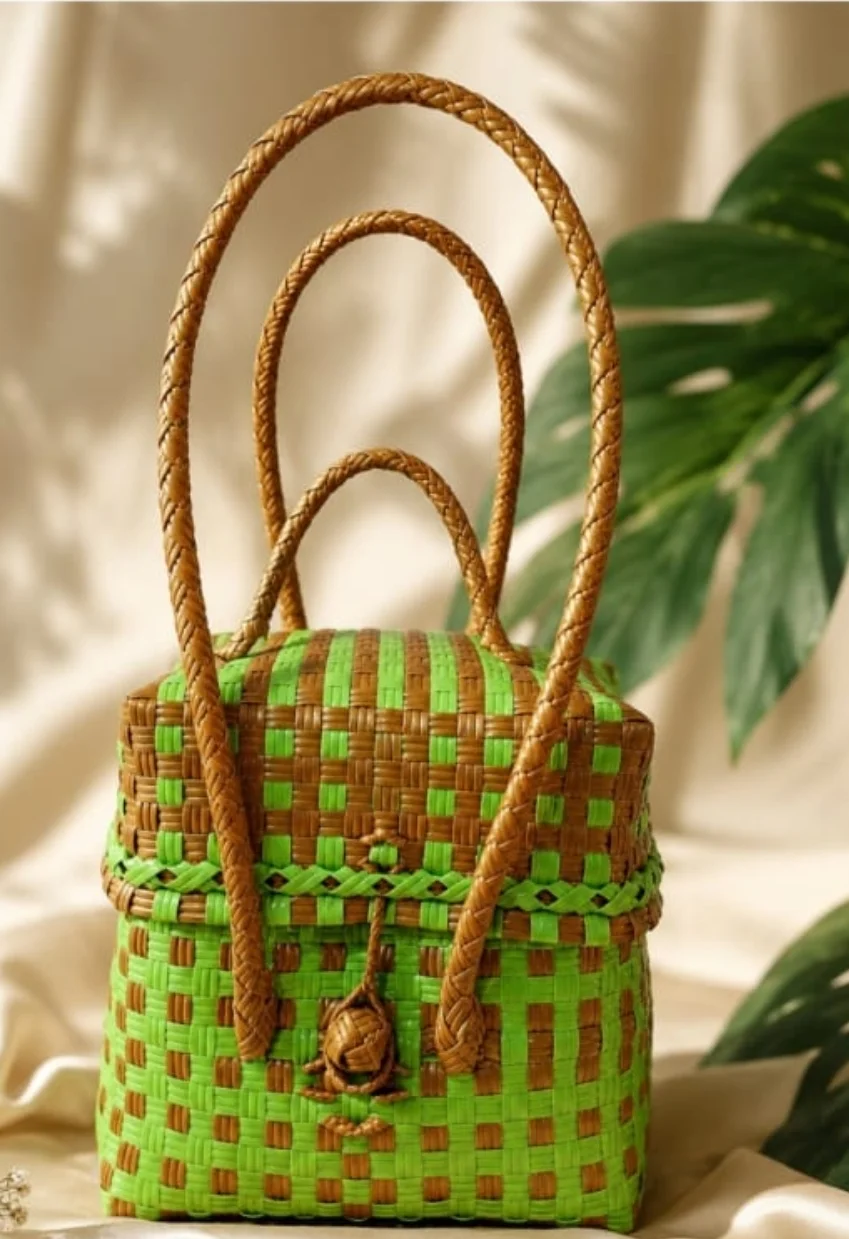 Tas Anyam Premium Kubus